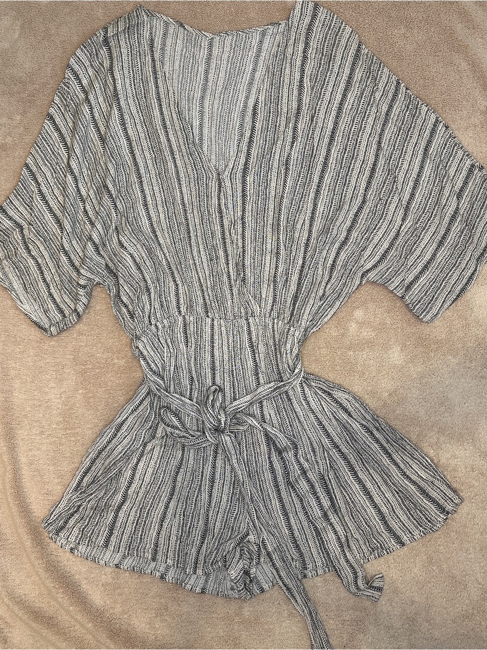 Cupshe Black & White Striped V-Neck Tie-Waist Romper
